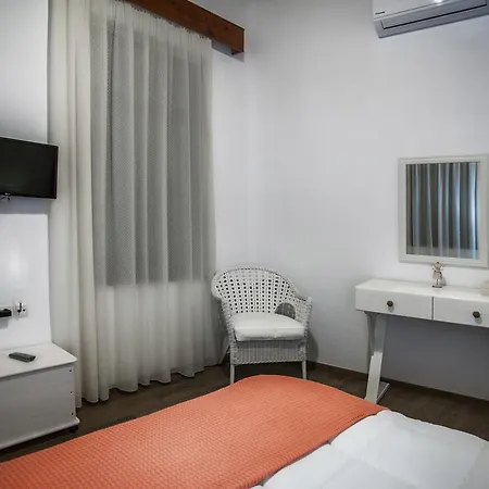 Maya's Boutique * Ретимно